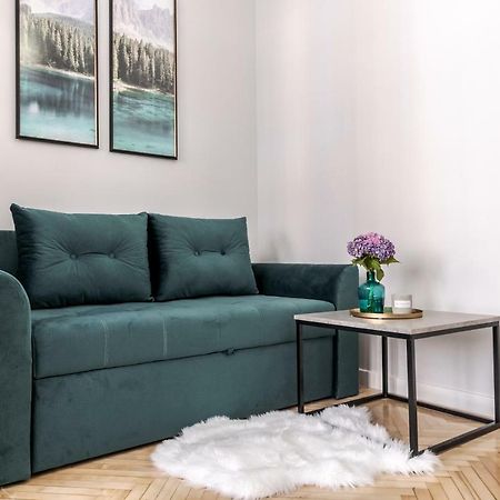 Modern Apartment Lviv Exterior foto