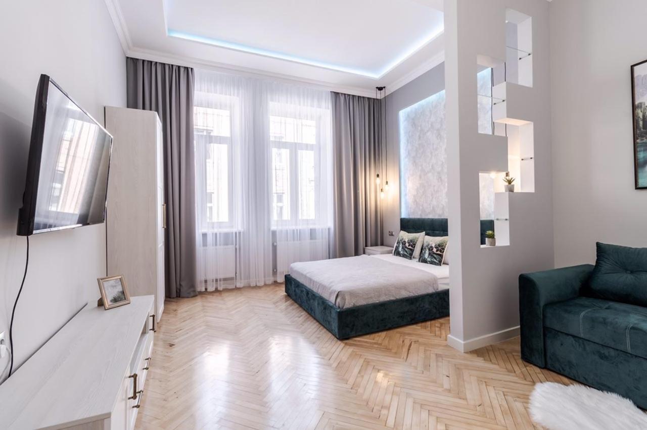 Modern Apartment Lviv Exterior foto