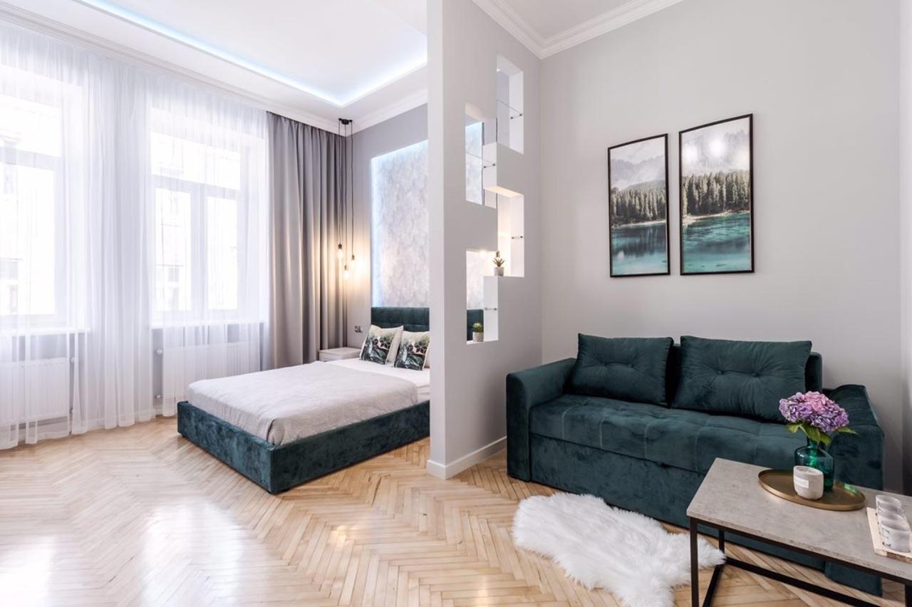 Modern Apartment Lviv Exterior foto